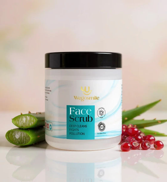 Face scrub with pomegranate and aloe extract
